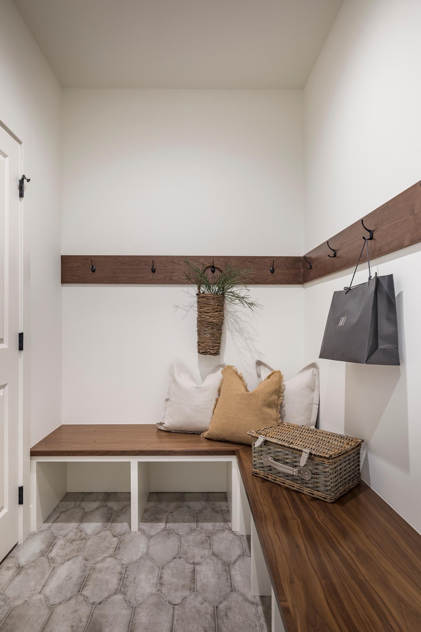 mudroom 1.jpg