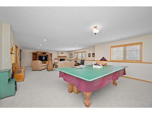 Huge LL with heated floors and ready for entertaining
