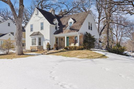 2 Bridge Lane, Edina, MN 55424