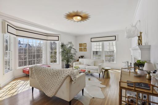 2 Bridge Lane, Edina, MN 55424