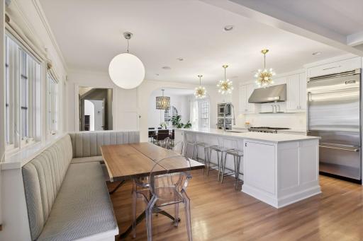 2 Bridge Lane, Edina, MN 55424