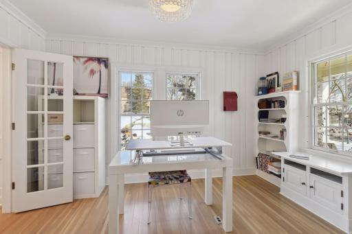 2 Bridge Lane, Edina, MN 55424