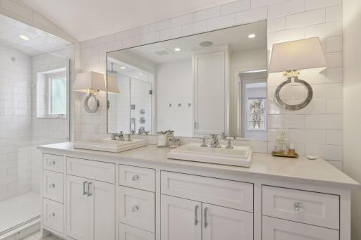 2 Bridge Lane, Edina, MN 55424