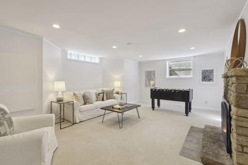2 Bridge Lane, Edina, MN 55424