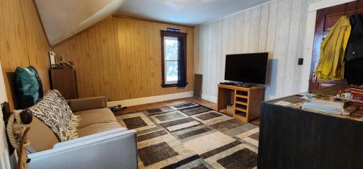 Upper level Bedroom 2