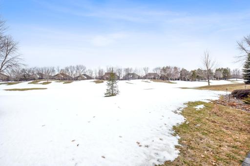 18662 Bearpath Trail, Eden Prairie, MN 55347