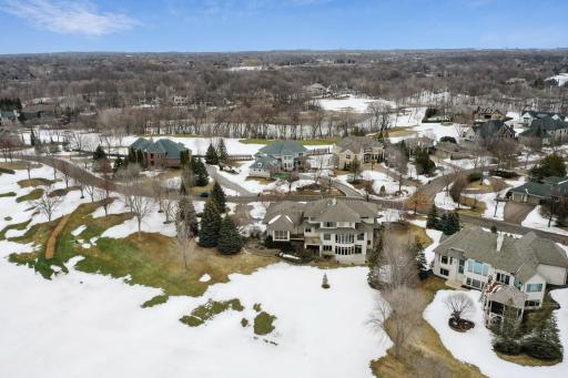 18662 Bearpath Trail, Eden Prairie, MN 55347