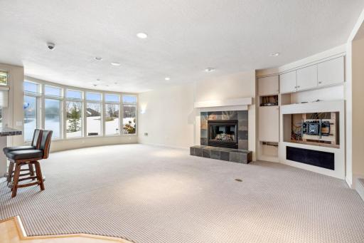 18662 Bearpath Trail, Eden Prairie, MN 55347