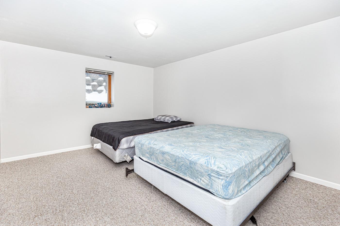 Bedroom 4a.jpg