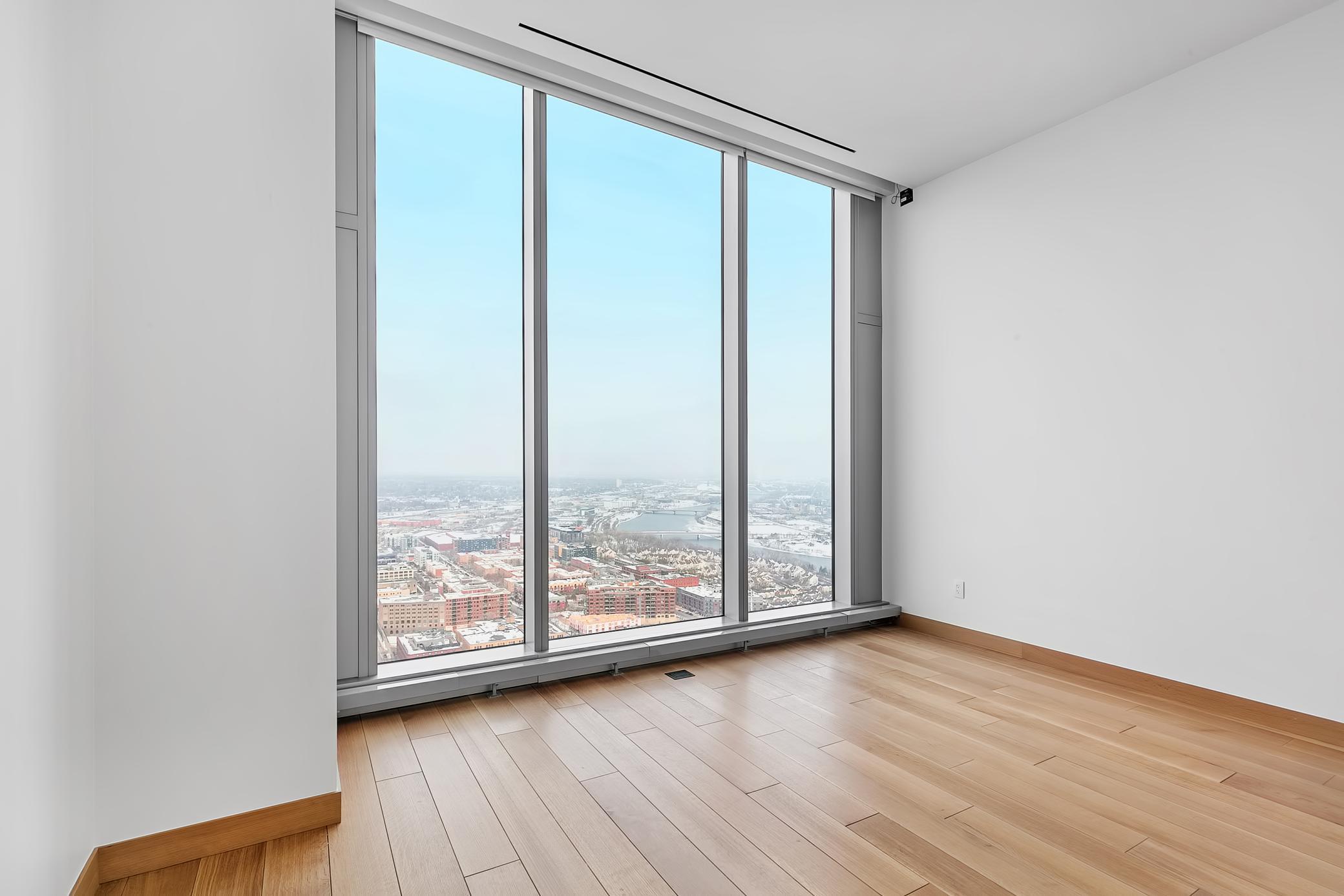 2nd Bedroom with another incredible view...