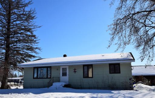 102 HALLBERG Street SW, Warroad, MN 56756