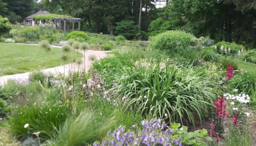 Located on Crystal Bay, the Noerenberg Memorial Gardens are a mere 3 miles away! The gardens are a wonderful place for walking, picnics, photography and weddings.