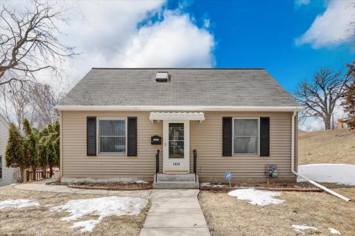 Charming 1950’s home located in the Windom Park neighborhood!