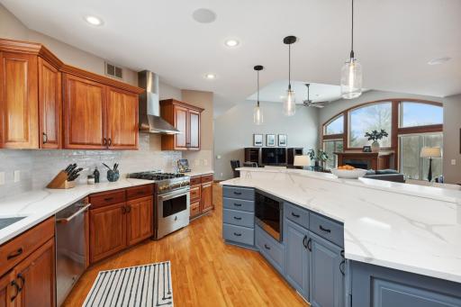 9758 230th Street E, Lakeville, MN 55044