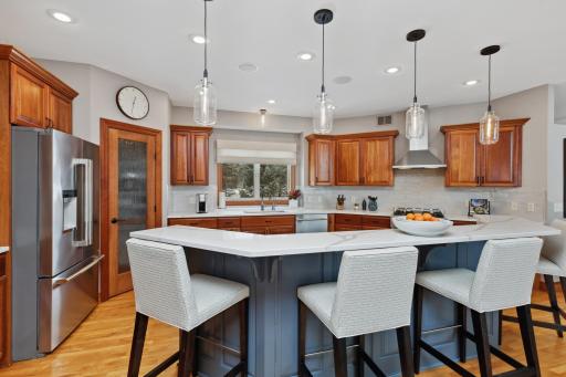 9758 230th Street E, Lakeville, MN 55044