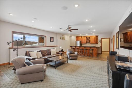 9758 230th Street E, Lakeville, MN 55044
