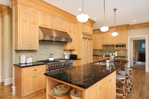 1776 Knox Avenue S, Minneapolis, MN 55403