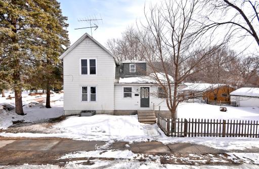 105 7th Avenue SW, Faribault, MN 55021