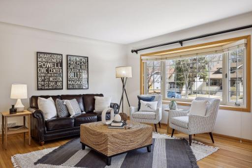 Stunning Mid Century Modern design.