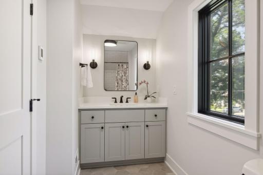 4037 Washburn Avenue S, Minneapolis, MN 55410