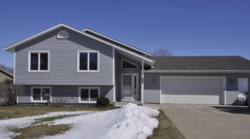 4416 Lincoln Lane NW, Rochester, MN 55901