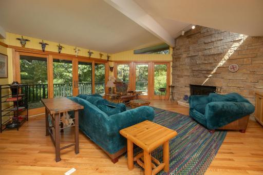 6-web-or-mls-06-Living Room.jpg