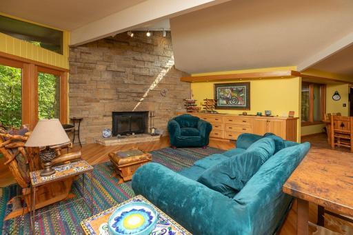 7-web-or-mls-07-Living Room.jpg