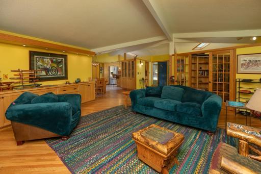 9-web-or-mls-09-Living Room.jpg