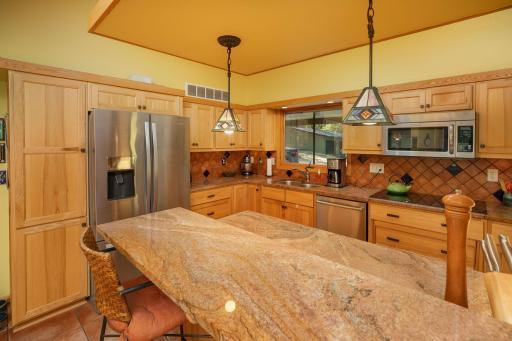15-web-or-mls-15-Kitchen.jpg