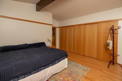 28-web-or-mls-28-Primary Bedroom.jpg