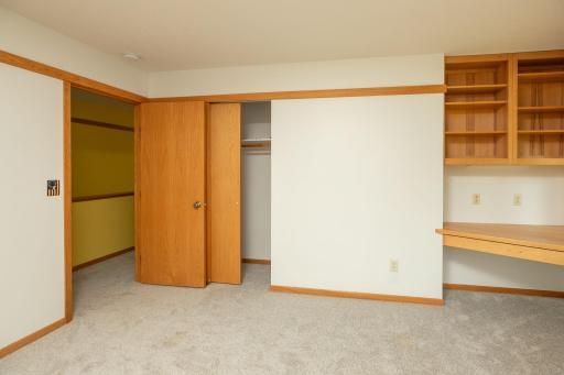 32-web-or-mls-32-Bedroom 2.jpg