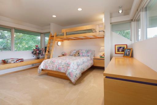 8983 Avila Cove, Eden Prairie, MN 55347