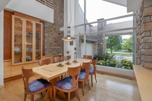 8983 Avila Cove, Eden Prairie, MN 55347