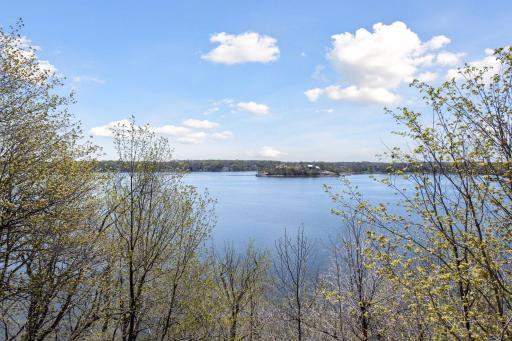 Get ready to enjoy the lake side life style!