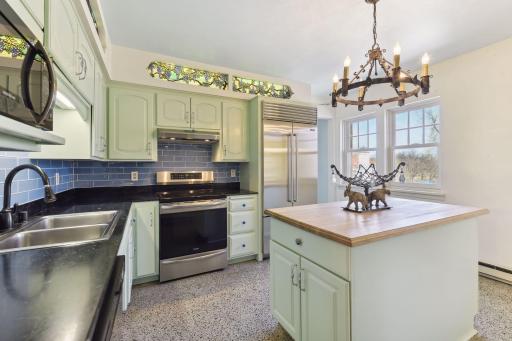 3800 Zenith Avenue S, Minneapolis, MN 55410