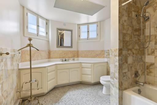3800 Zenith Avenue S, Minneapolis, MN 55410
