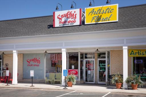 Great walkable location with easy access to parks and restaurants.