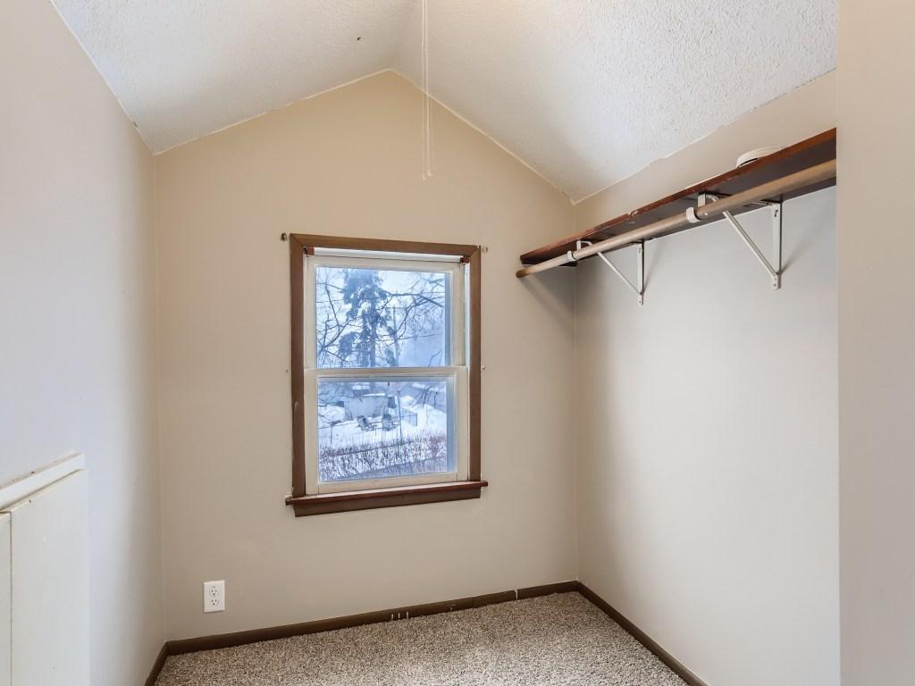 13 2nd Floor Office.jpg