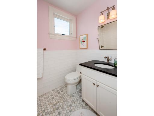 683 Osceola Avenue, Saint Paul, MN 55105