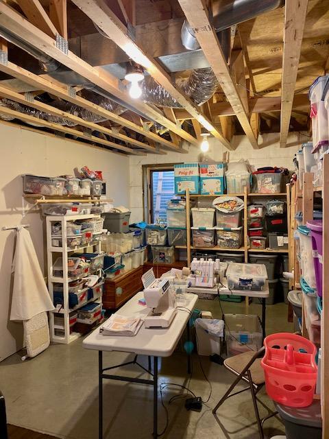 Bedroom 3/Craft Room