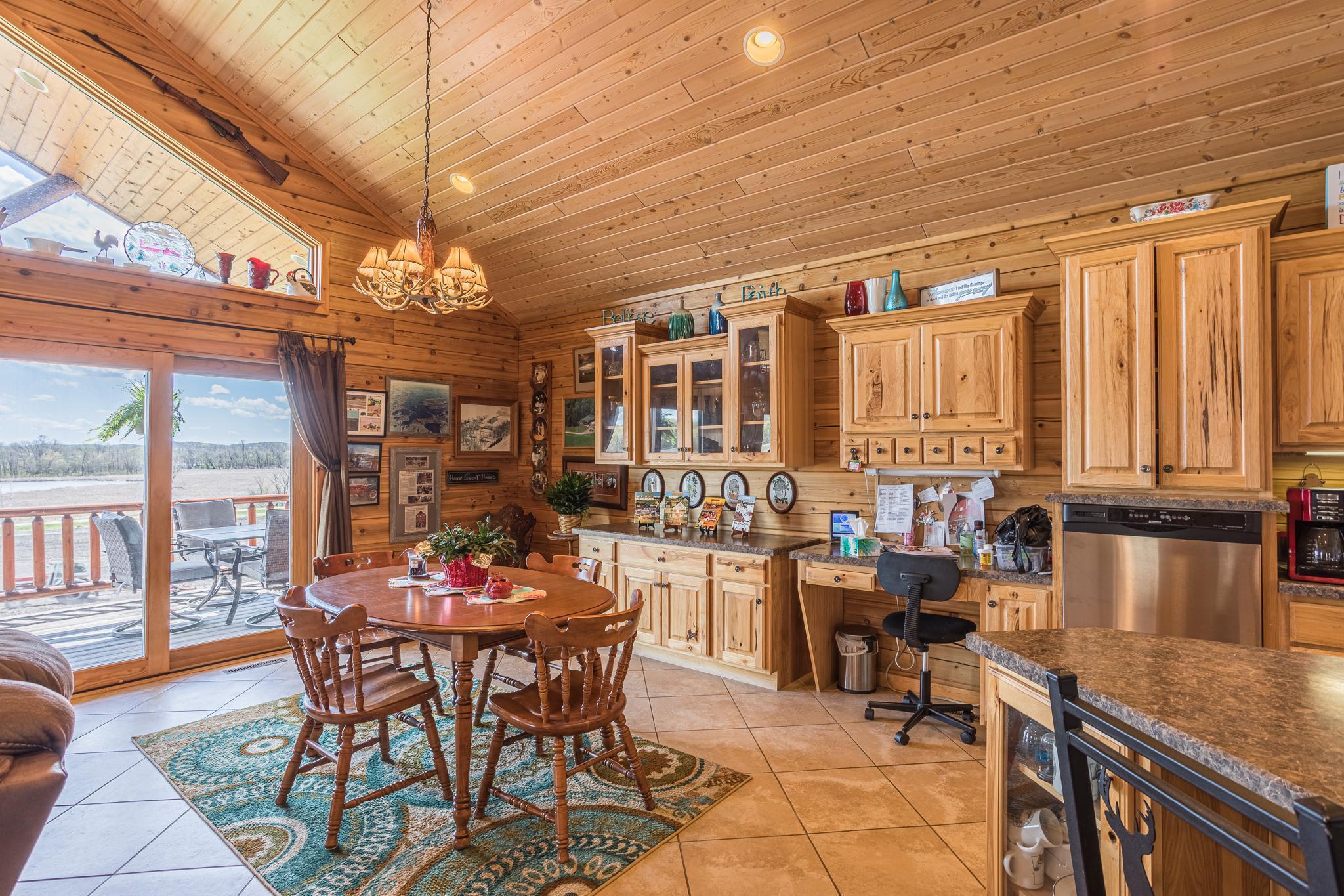 12 Lake Rd Dining.jpg