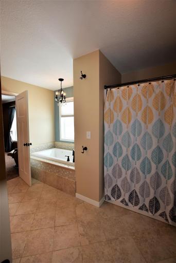 607 Maple Lane, Roseau, MN 56751