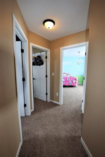 607 Maple Lane, Roseau, MN 56751