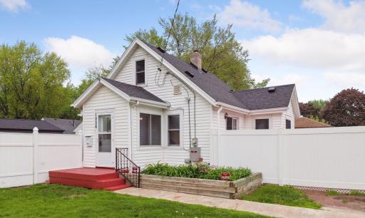 1556 E 83rd Street, Bloomington, MN 55425
