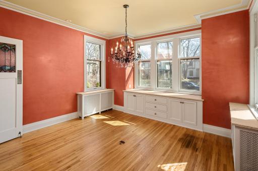 2216 Newton Avenue S, Minneapolis, MN 55405