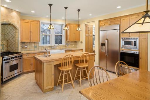 2216 Newton Avenue S, Minneapolis, MN 55405
