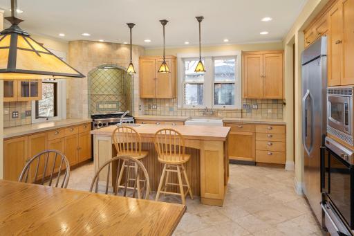 2216 Newton Avenue S, Minneapolis, MN 55405