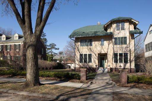 2216 Newton Avenue S, Minneapolis, MN 55405