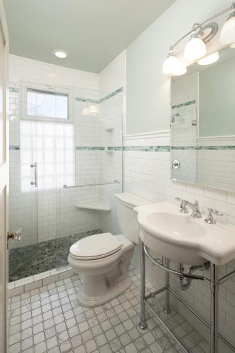 2216 Newton Avenue S, Minneapolis, MN 55405