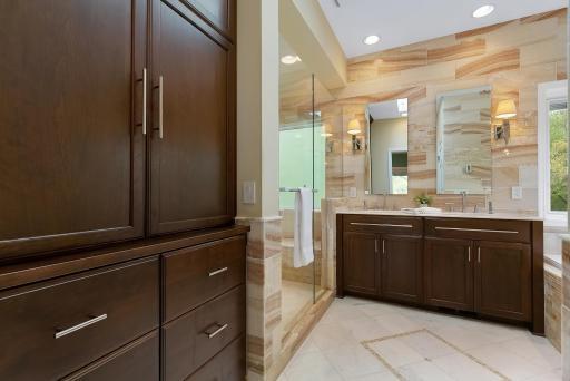 9249 Lake Riley Boulevard, Chanhassen, MN 55317